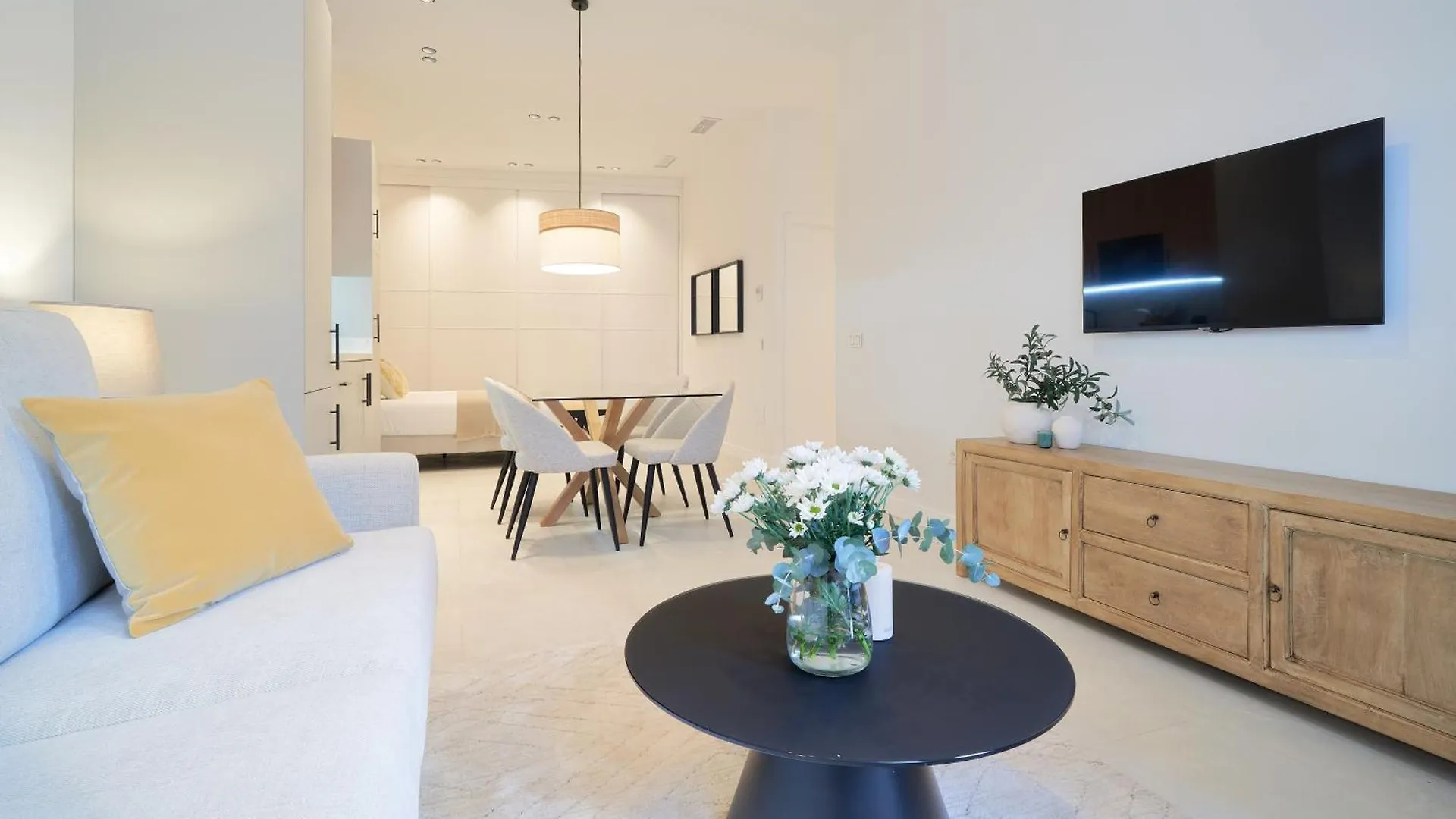 Iloftmalaga Domingo Lozano Apartment